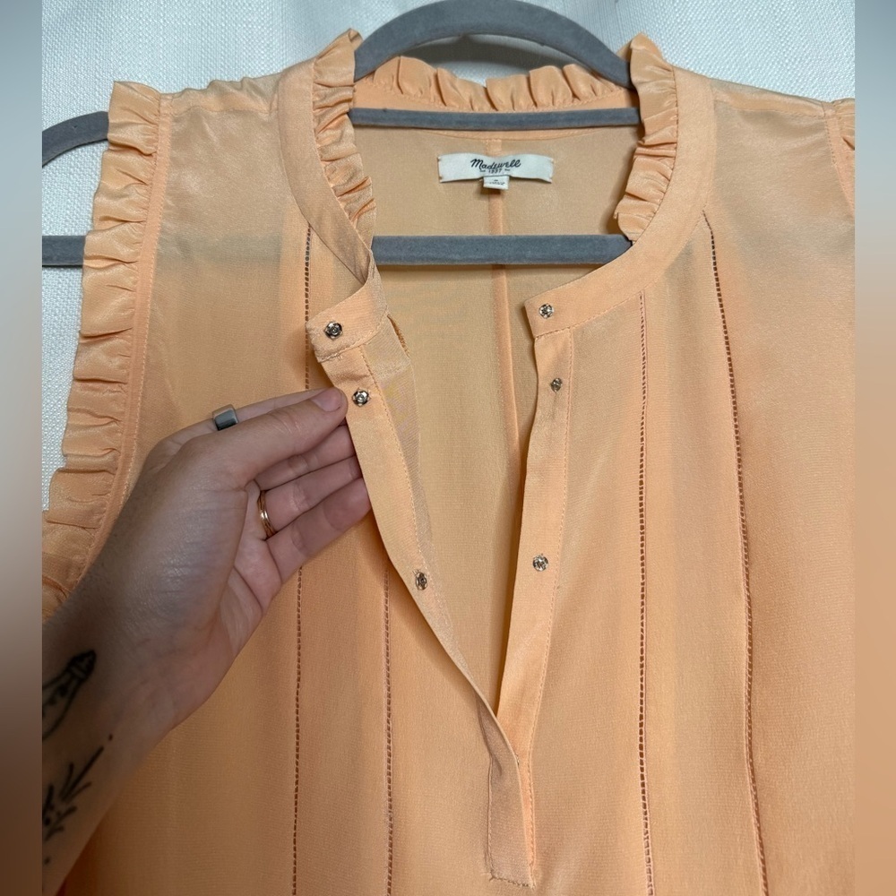 Madewell Pleated Ruffle Peach Silk Sleeveless Blouse Small - Picture 6 of 9